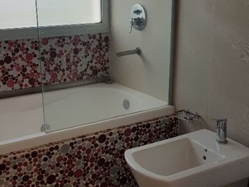 A1 - Casa Wanka, Sobre Segunda Línea. Vista Parcial Al Mar .  Vanguardia En Diseño Y Construcción. Libre De Gastos Vendedor.-