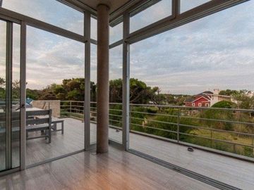 A1 - Casa Wanka, Sobre Segunda Línea. Vista Parcial Al Mar .  Vanguardia En Diseño Y Construcción. Libre De Gastos Vendedor.-