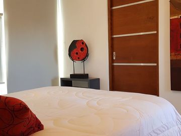 A1 - Casa Wanka, Sobre Segunda Línea. Vista Parcial Al Mar .  Vanguardia En Diseño Y Construcción. Libre De Gastos Vendedor.-