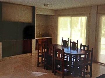 A1 - Casa  Moderna , Suite, Piscina, Quincho.-