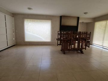 A1 - Casa  Moderna , Suite, Piscina, Quincho.-