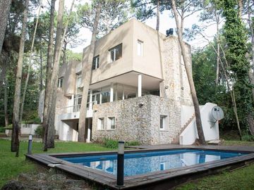 Cariló | Casa Ñandú y Ciprés