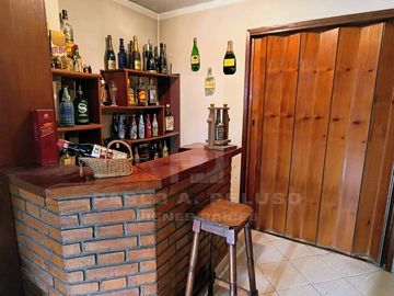 VENTA CASA 4 AMBIENTES. CASTELAR, MORÓN. ZONA OESTE. BUENOS AIRES