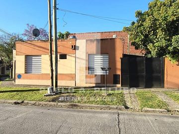 VENTA CASA 3 AMBIENTES. MERLO. ZONA OESTE. BUENOS AIRES.