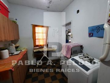 CASA 4 AMBIENTES. CASTELAR SUR, MORÓN. ZONA OESTE. BUENOS AIRES