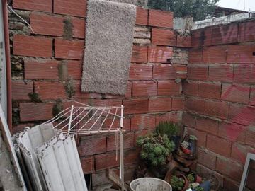 CASA Y 4 DEPARTAMENTOS. LIBERTAD, MERLO. ZONA OESTE. BUENOS AIRES