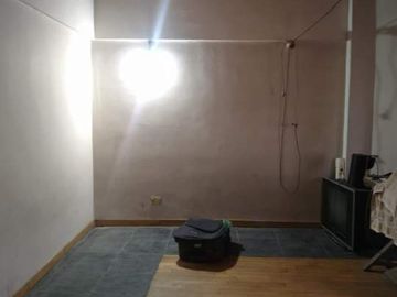 CASA Y 4 DEPARTAMENTOS. LIBERTAD, MERLO. ZONA OESTE. BUENOS AIRES