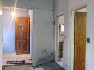 CASA Y 4 DEPARTAMENTOS. LIBERTAD, MERLO. ZONA OESTE. BUENOS AIRES