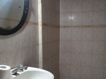 CASA Y 4 DEPARTAMENTOS. LIBERTAD, MERLO. ZONA OESTE. BUENOS AIRES