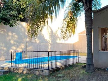 Exquisita Casa en Huaico: Espacios Amplios y Confort.