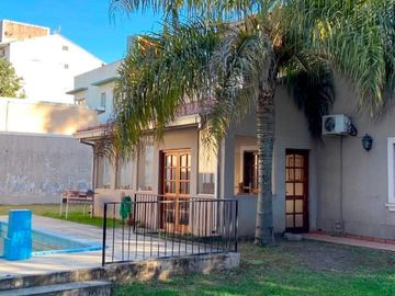 Exquisita Casa en Huaico: Espacios Amplios y Confort.