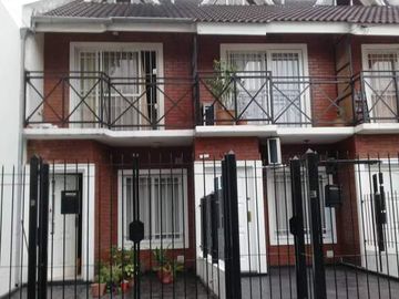 Triplex-Venta-Martin Coronado