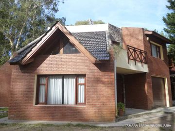 CASA EN SANTA TERESITA SOBRE EL MONTE
