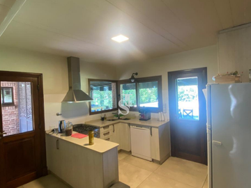 CASA EN VENTA en Country Las Praderas de Lujan