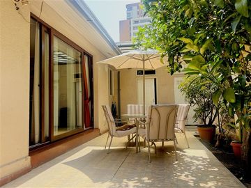 Casa en Venta en Miguel Claro, a solo minutos de estación del Metro Manuel Montt