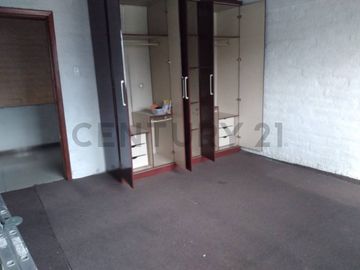 Vendo Departamento Amplio e Independiente