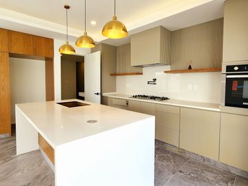 Casa en VENTA en PUNTA TIBURON