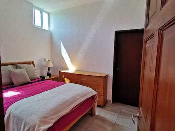 Casa en Residencial La Campiña. Totalmente remodelada.