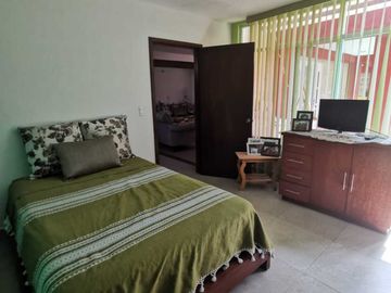 Casa en Residencial La Campiña. Totalmente remodelada.