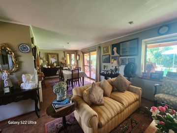Se Vende 2,7 hectáreas, con Bella Casa y plantación de Palto