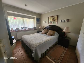 Se Vende 2,7 hectáreas, con Bella Casa y plantación de Palto