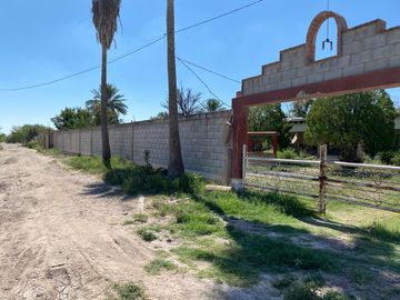 QUINTA CAMESTRE EN VENTA ENCOL. RESIDENCIAL LOS NOGALES 1 TORREÓN, COAH.