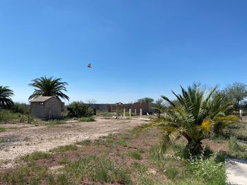QUINTA CAMESTRE EN VENTA ENCOL. RESIDENCIAL LOS NOGALES 1 TORREÓN, COAH.
