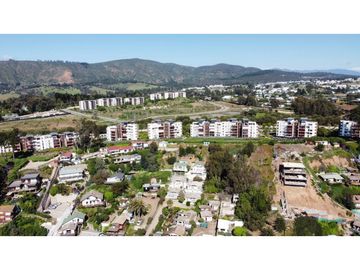 Terreno con con casa frente a la Playa Maitencillo