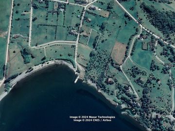 Parcela con vista al Lago a 2 minutos del Lago Ranco