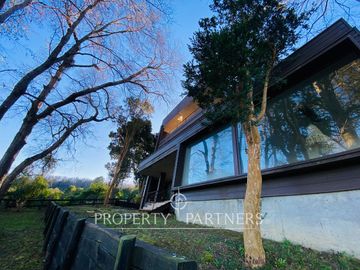 Casa con vista y acceso al Lago Ranco