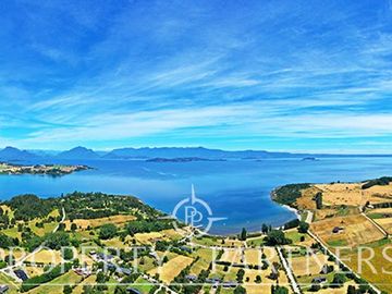 Casa con vista y acceso al Lago Ranco