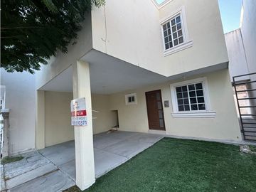 VENTA DE CASA EN  HACIENDA SANTA FE, APODACA, N.L.