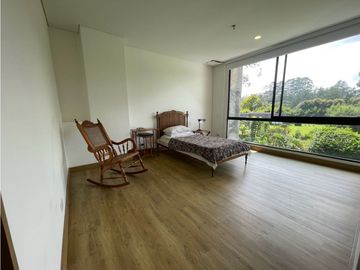 HERMOSO APARTAMENTO EN RINCONES DE LLANOGRANDE