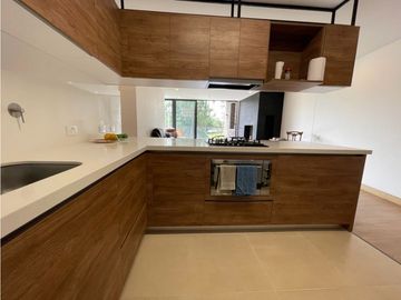HERMOSO APARTAMENTO EN RINCONES DE LLANOGRANDE