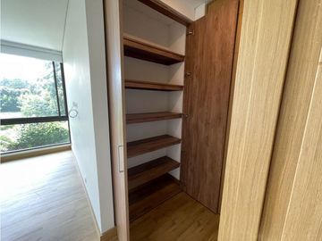 HERMOSO APARTAMENTO EN RINCONES DE LLANOGRANDE