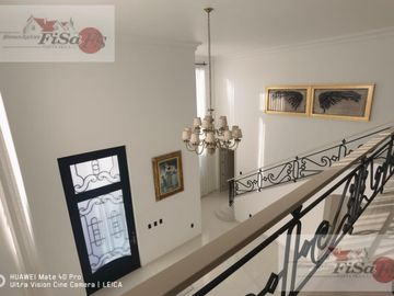 HERMOSA CASA EN VENTA Y/O RENTA