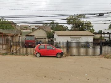 Terreno Comercial 600 m2 con casa en Las Américas, V.Alemana