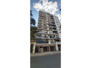 Departamento de 1 dormitorio en venta en el centro de Rosario. Mitre 1400.  Frente con Balcón