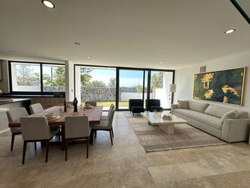 Residencia en Venta en La Espiga - ¡Diseño de Autor y Lujo!