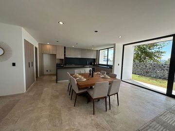 Residencia en Venta en La Espiga - ¡Diseño de Autor y Lujo!
