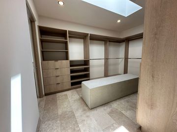 Residencia en Venta en La Espiga - ¡Diseño de Autor y Lujo!