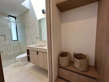 Residencia en Venta en La Espiga - ¡Diseño de Autor y Lujo!