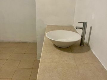 Casa de una planta en venta en Mérida, en Las Américas, 2 rec y piscina