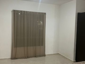 Casa de una planta en venta en Mérida, en Las Américas, 2 rec y piscina