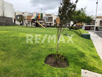 CASA EN CONDOMINIO EN RENTA  - (3)