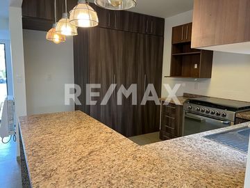 CASA EN CONDOMINIO EN RENTA  - (3)
