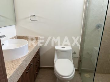 CASA EN CONDOMINIO EN RENTA  - (3)