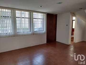 CASA EN VENTA  POR PLAZA CRISTAL Y UVP EN VILLA ENCANTADA PUEBLA