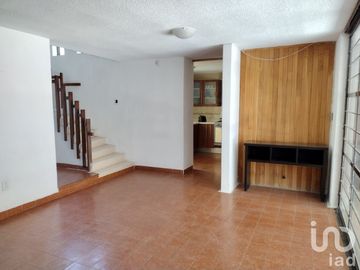 CASA EN VENTA  POR PLAZA CRISTAL Y UVP EN VILLA ENCANTADA PUEBLA
