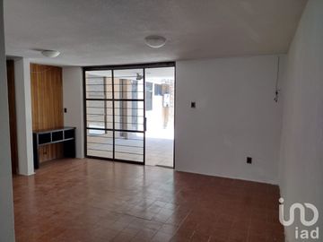 CASA EN VENTA  POR PLAZA CRISTAL Y UVP EN VILLA ENCANTADA PUEBLA